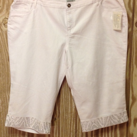 NEW Bling Rhinestone White Jean Capri 1X 2X 3X - Picture 7 of 8